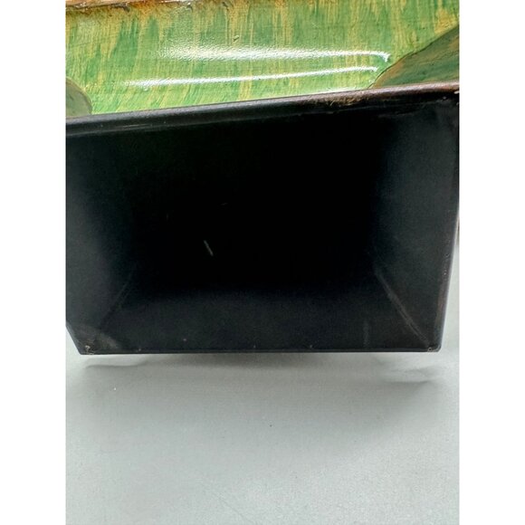 Allure Marion rouge House Vintage Style Embossed Green & Brown Vase tin READ - Picture 3 of 7